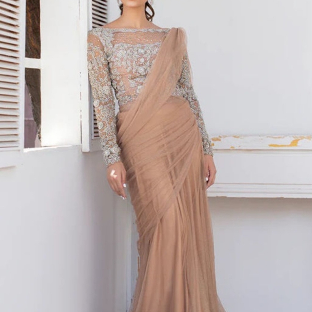 Gown Saree / pre draped saree